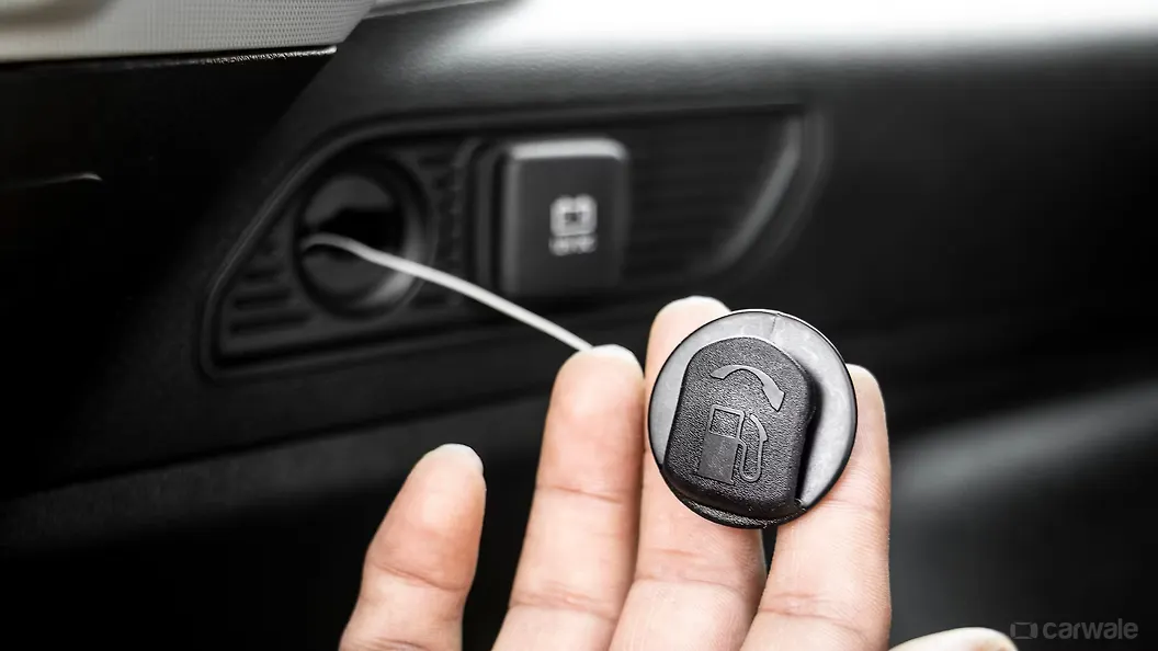 Grand Cherokee Boot Release Lever/Fuel Lid Release Lever Image, Grand