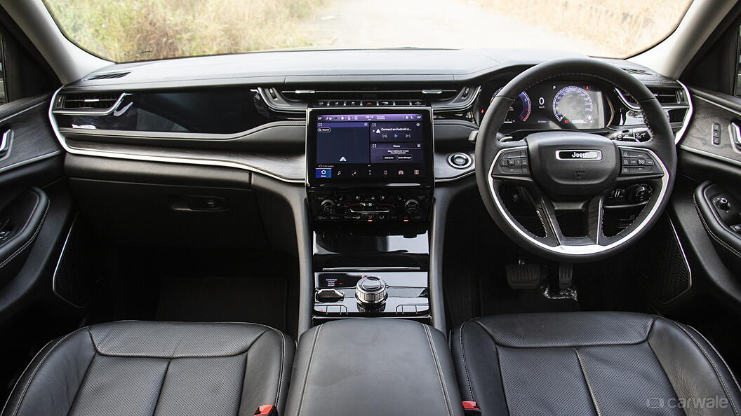 Grand Cherokee Dashboard Image, Grand Cherokee Photos in India - CarWale