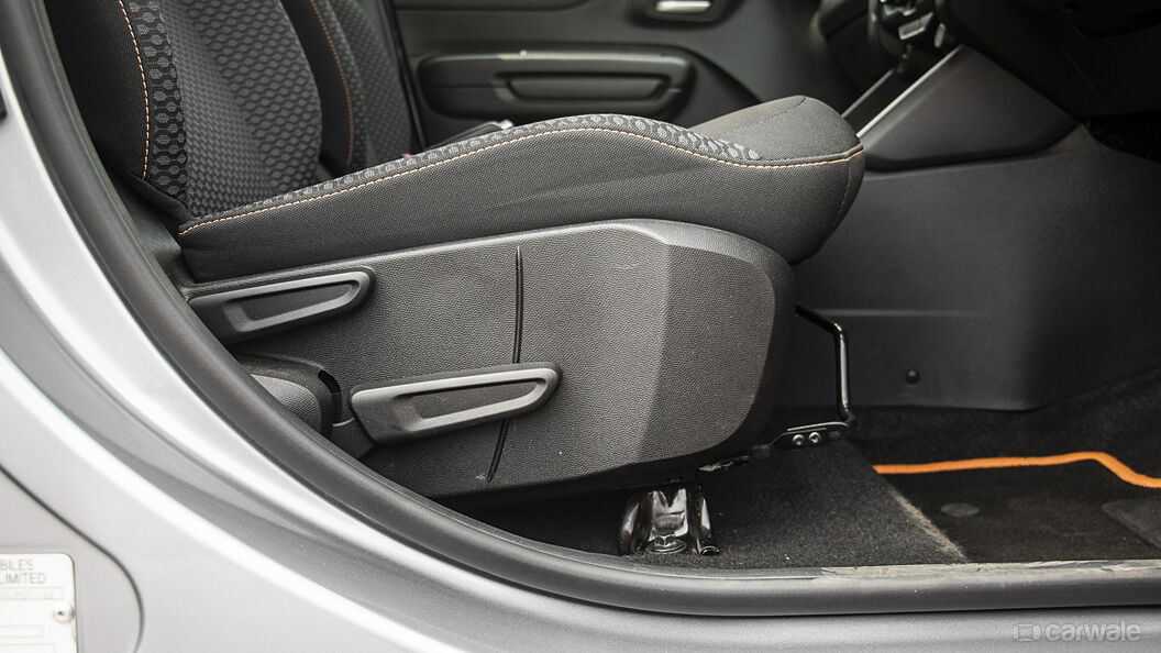 Citroen eC3 Seat Adjustment Manual for Driver