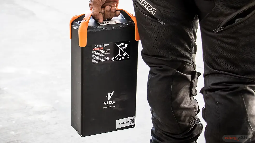 Vida V1 Pro Electric Scooter Battery Compartment Image BikeWale