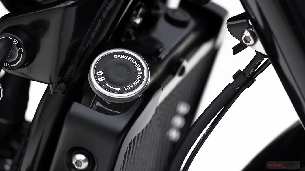 Jawa 42 Bobber Engine Start Switch Image BikeWale