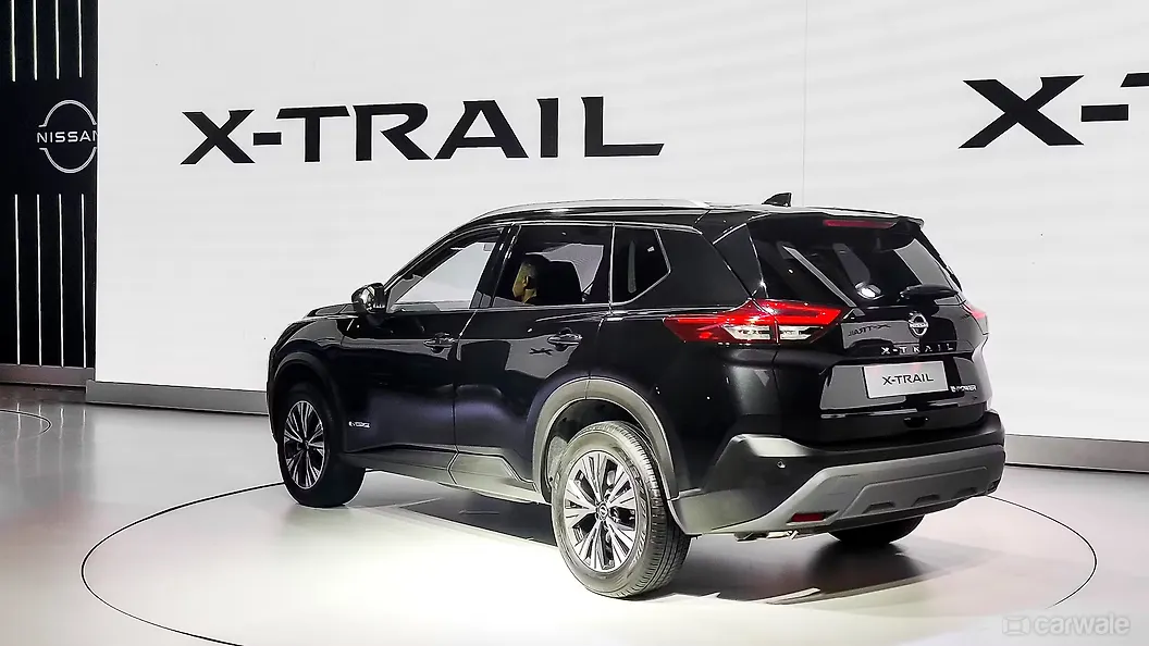 Smart Rear View Camera X Trail X-Trail Rear View Image, X-Trail Photos in India - CarWale