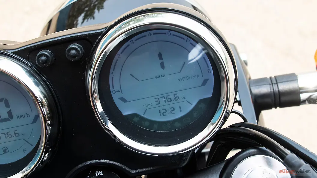 QJ Motor SRC 500 Gear Shift Indicator Image BikeWale