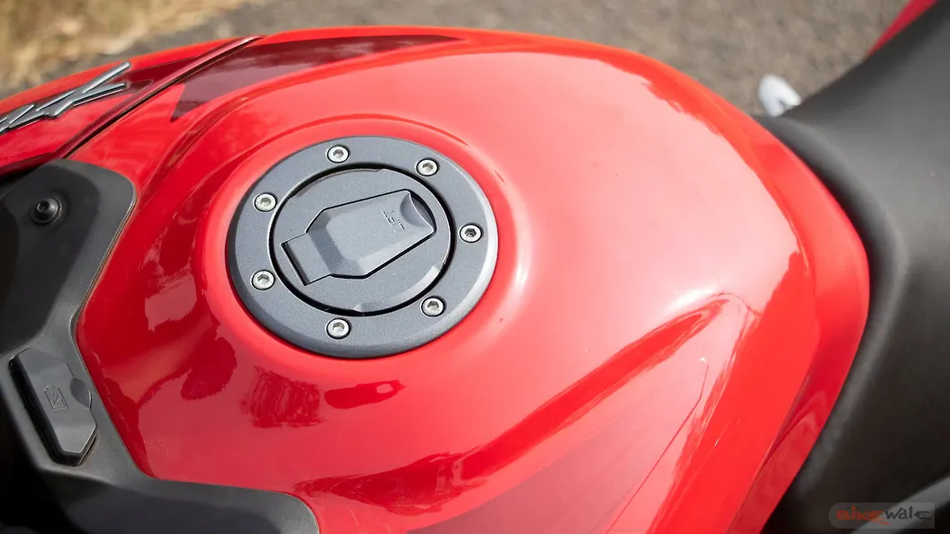 Bajaj Pulsar P150 Branding/Fuel Tank Decal Image BikeWale