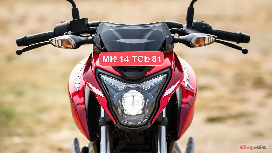 Bajaj Pulsar P150 Pillion Footrest Image BikeWale