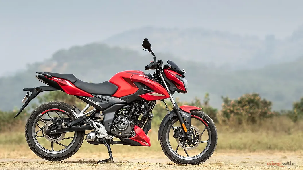 Bajaj Pulsar P150 Right Side View Image BikeWale