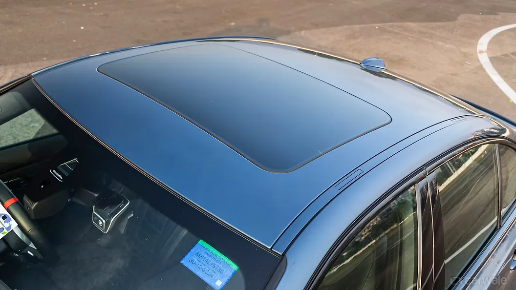 BMW M340i Car Roof