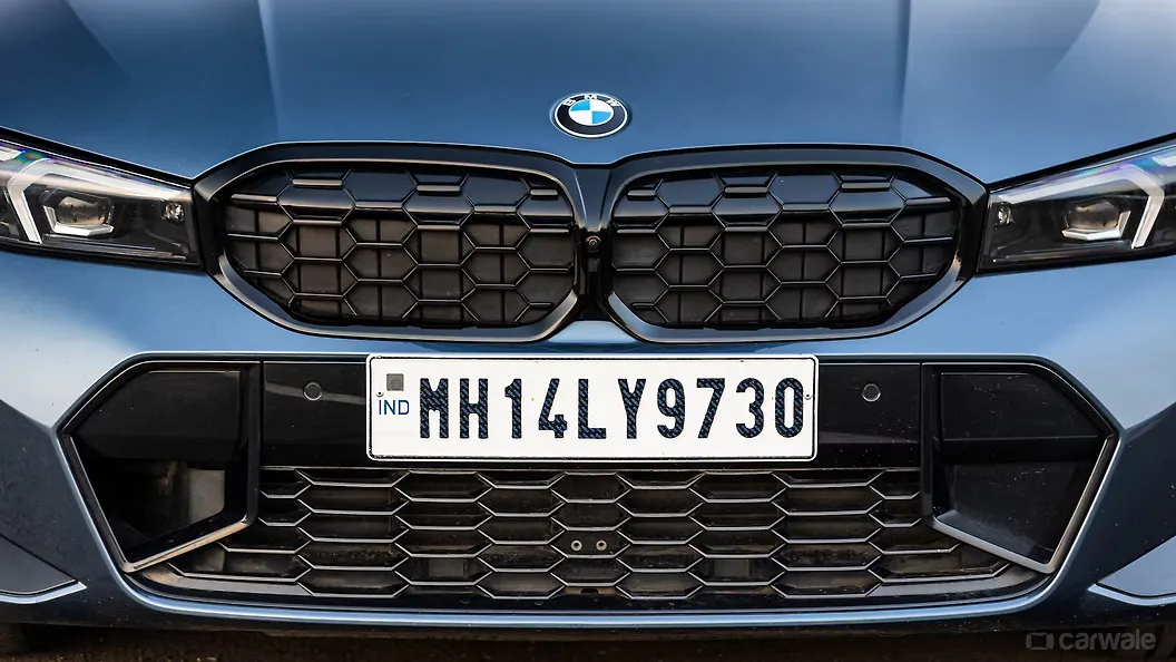 BMW M340i Grille