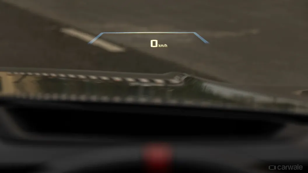 BMW M340i Head-Up Display (HUD)