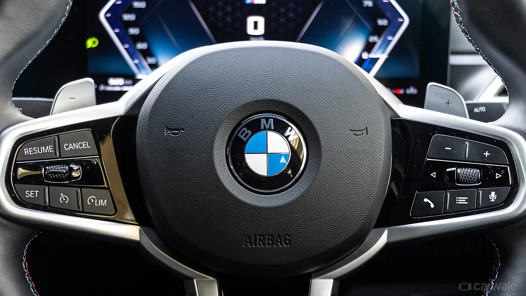 BMW M340i Horn Boss