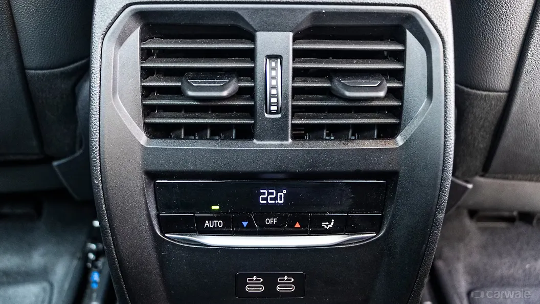 BMW M340i Rear Row Air Vent