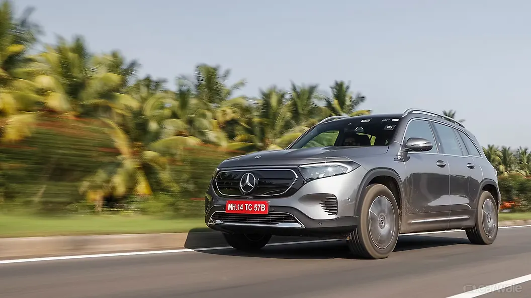 Mercedes-Benz EQB Left Front Three Quarter