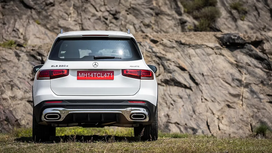 GLB Rear View Image, GLB Photos in India - CarWale