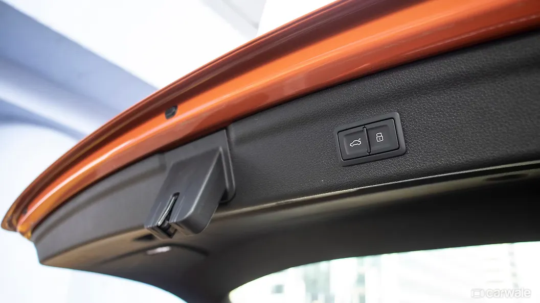 Q3 Boot Release Lever/Fuel Lid Release Lever Image, Q3 Photos in India