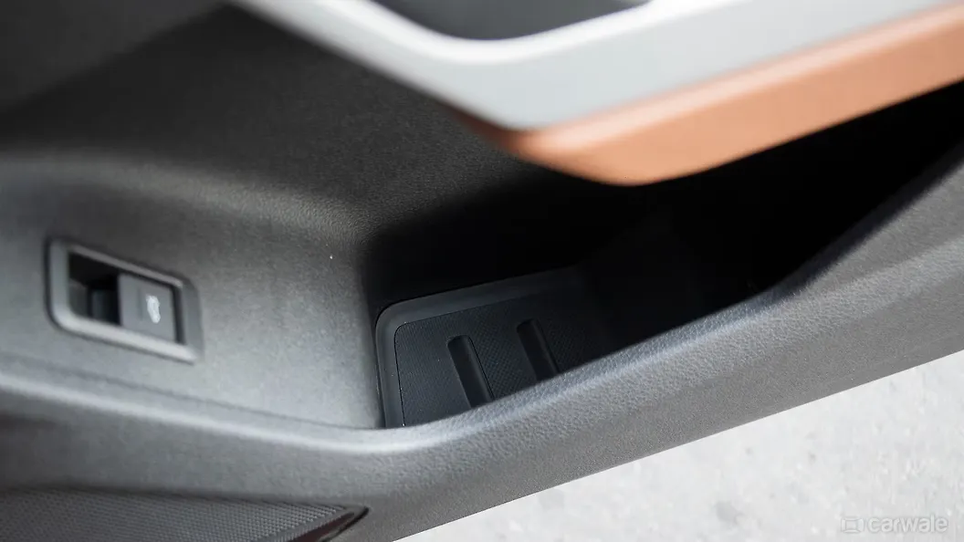 Q3 Boot Release Lever/Fuel Lid Release Lever Image, Q3 Photos in India