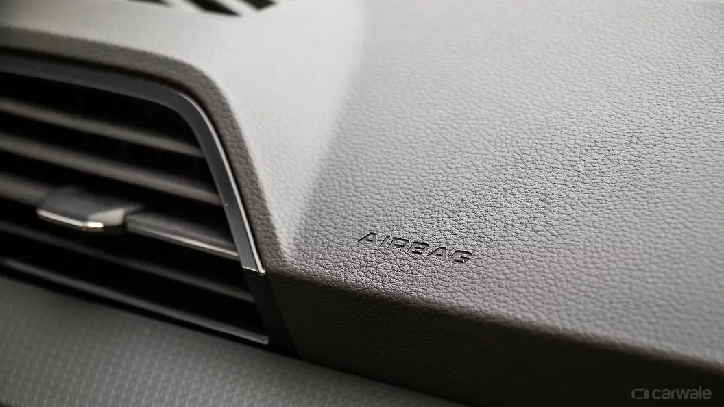 Q3 Dashboard Image, Q3 Photos in India CarWale