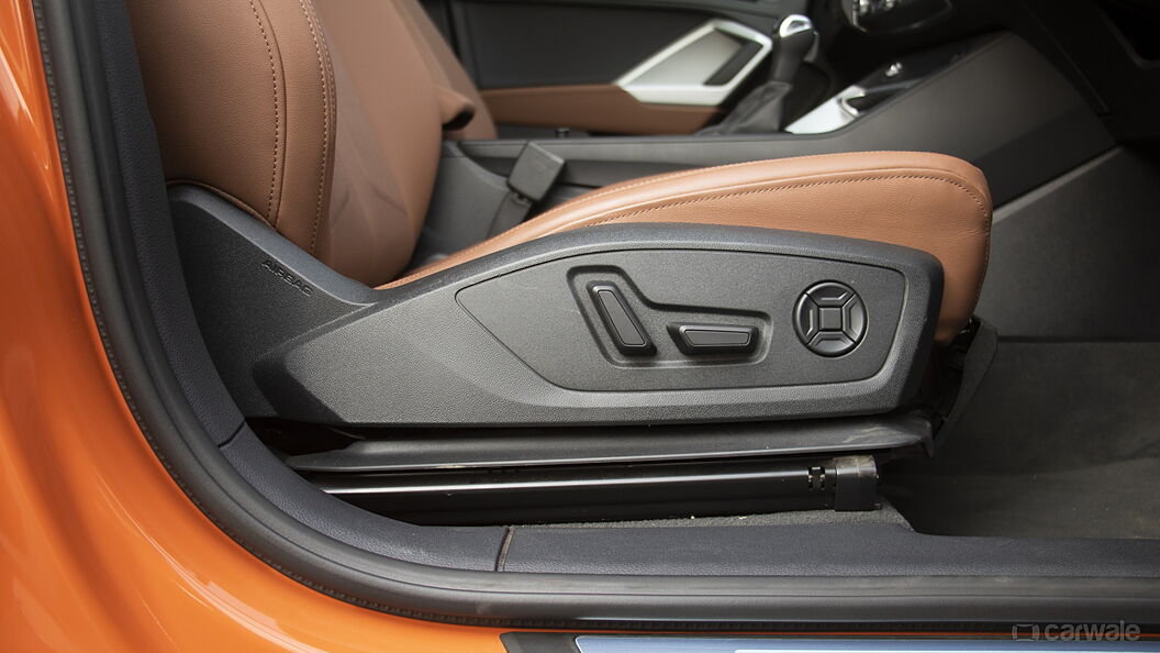 Audi Q3 Driver's Seat Lumbar Adjust Knob