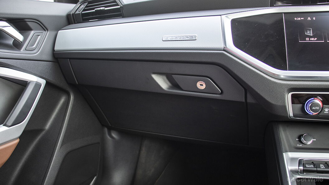 Audi Q3 Glove Box