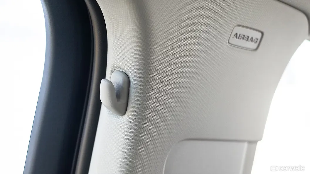 Q3 Right Side Curtain Airbag Image, Q3 Photos in India CarWale