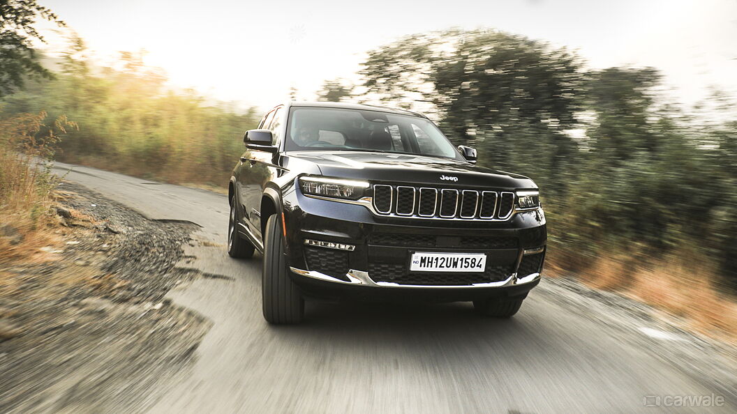 Jeep Grand Cherokee Front View