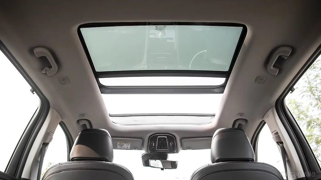 Grand Cherokee Sunroof/Moonroof Image, Grand Cherokee Photos in India