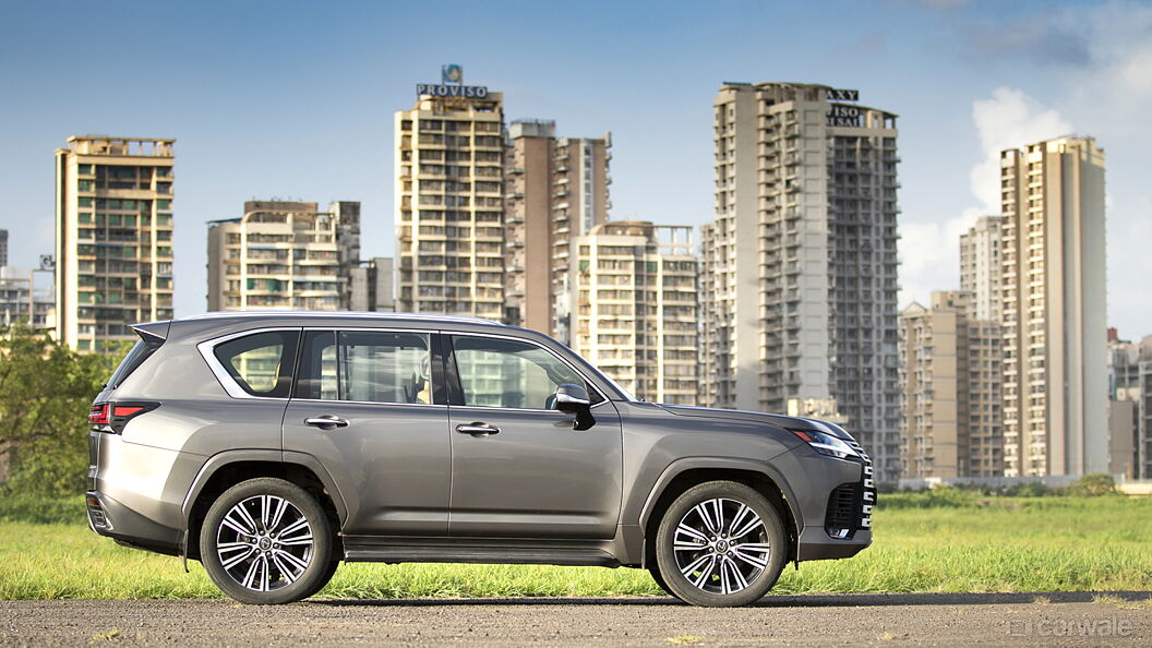 Lexus LX Right Side View