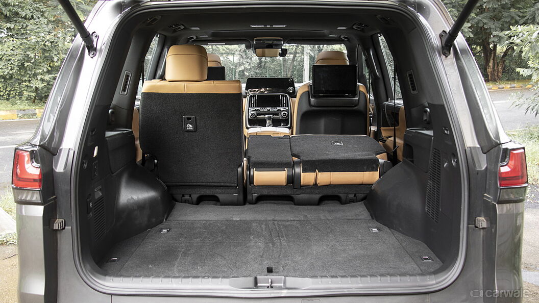 Lexus LX Bootspace Rear Split Seat Folded