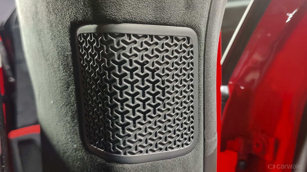 Lamborghini Urus Performante Rear Speakers