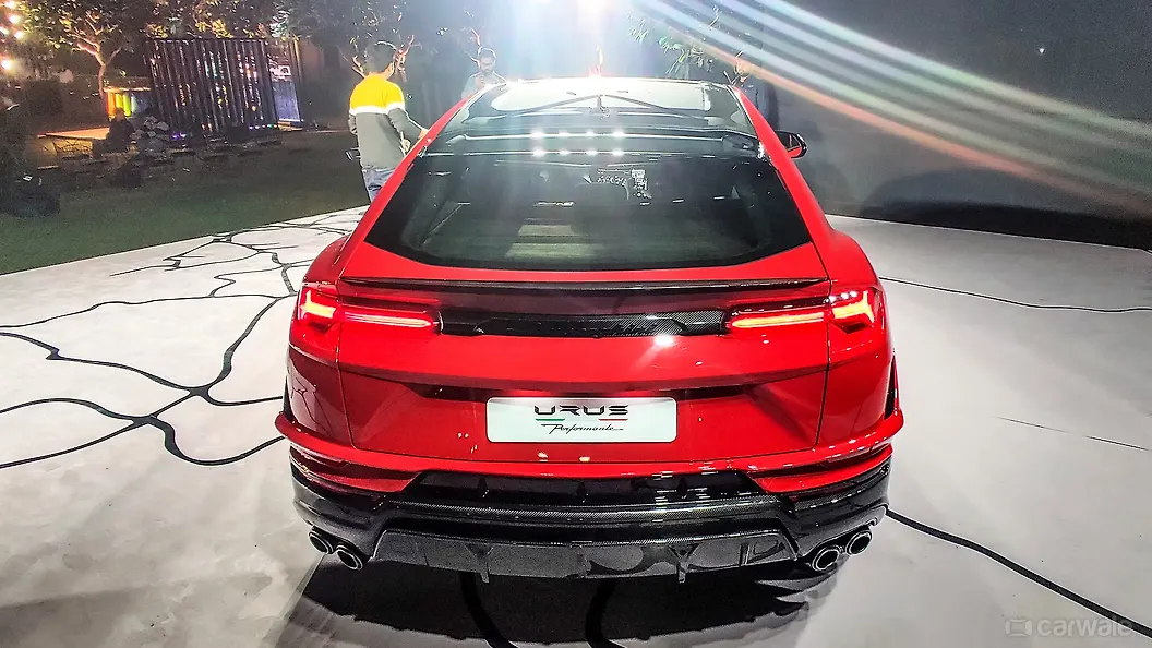 Urusb Rear Urus Performante Left Front Three Quarter Image, Urus Performante ...