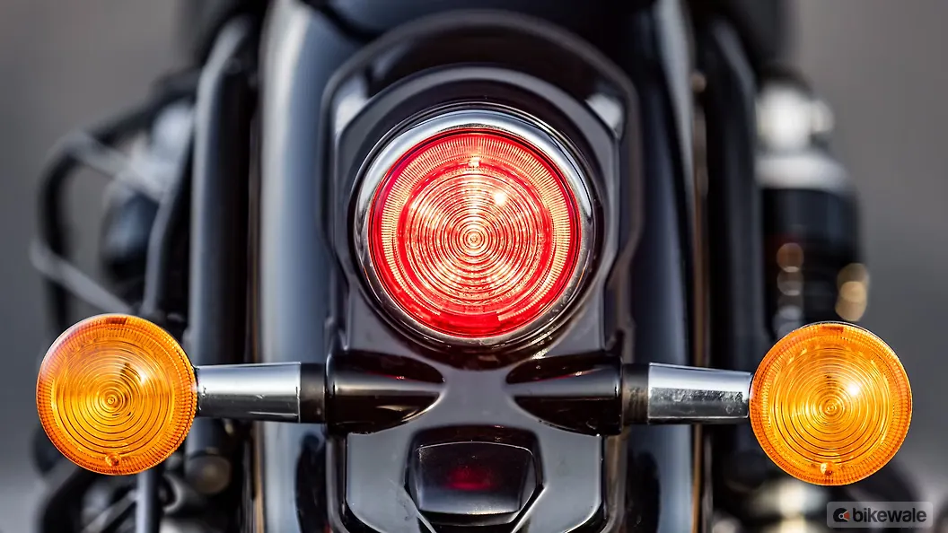 Royal Enfield Bullet 650 Tail Light Image – BikeWale