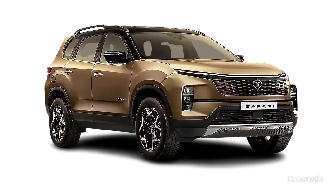 टाटा सफारी ठीक सामने तीन चौथाई