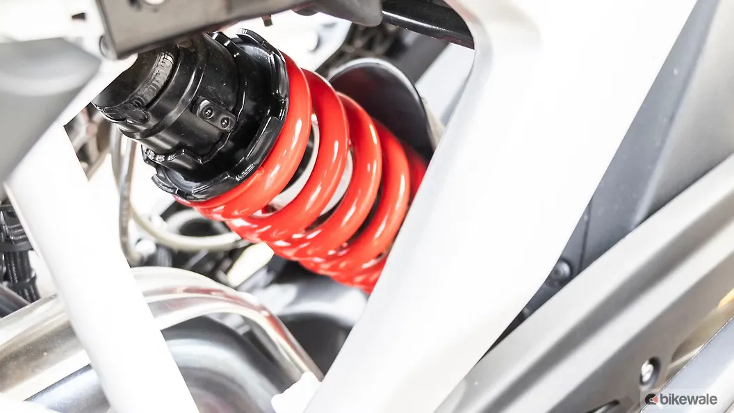 TVS Apache RTR 310 Mono Shock Absorber Image – BikeWale