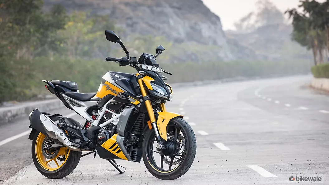 TVS Apache RTR 310 [2023-2024] Right Front Three Quarter Image – BikeWale