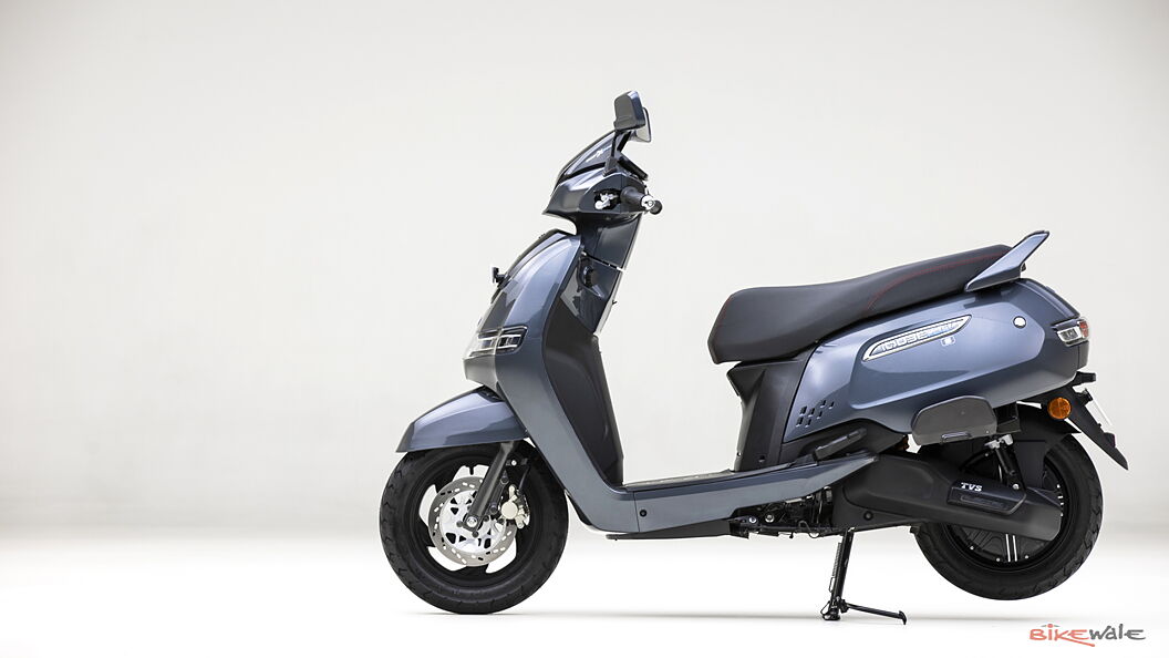 TVS iQube Left Side View Image – BikeWale