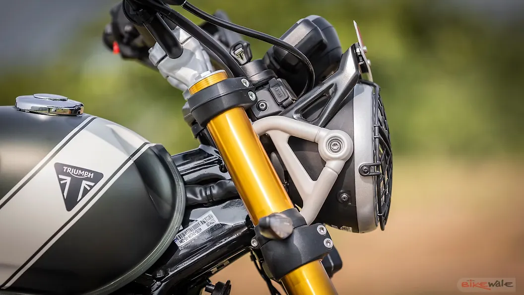 ducati scrambler usb port