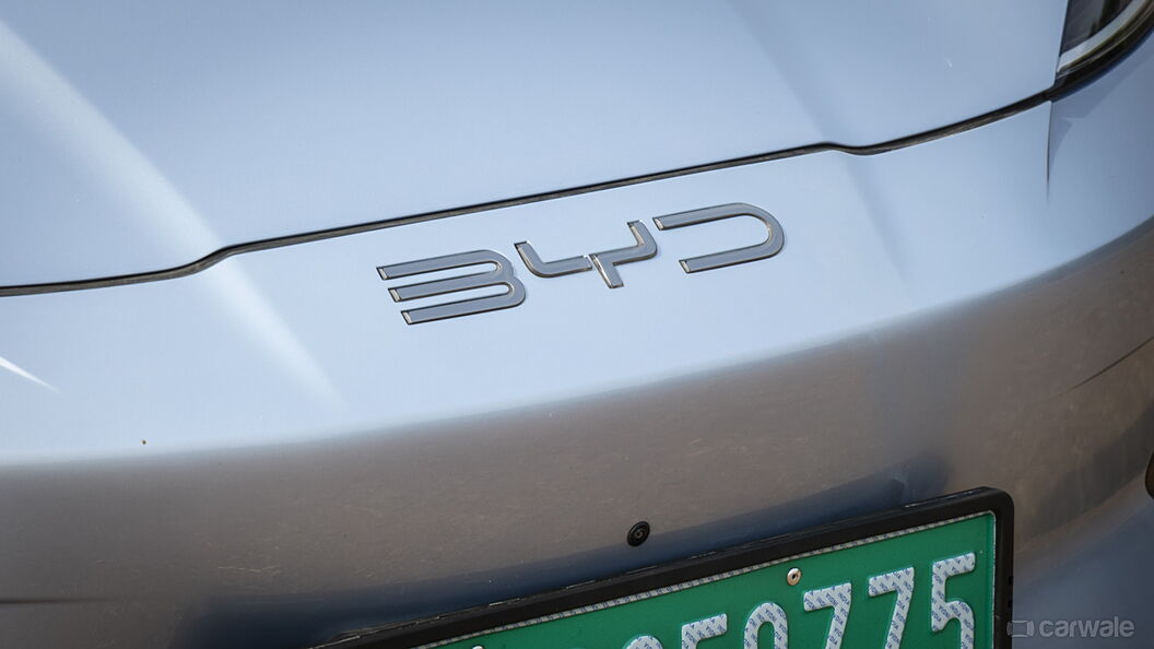 BYD Seal Front Logo
