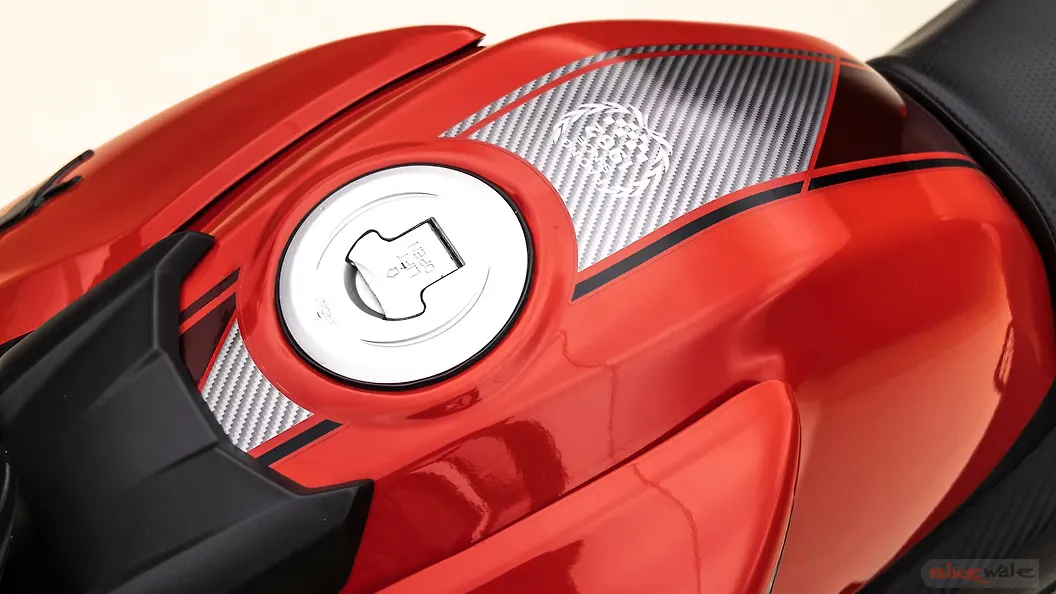TVS Apache RTR 160 Fuel Tank Image BikeWale