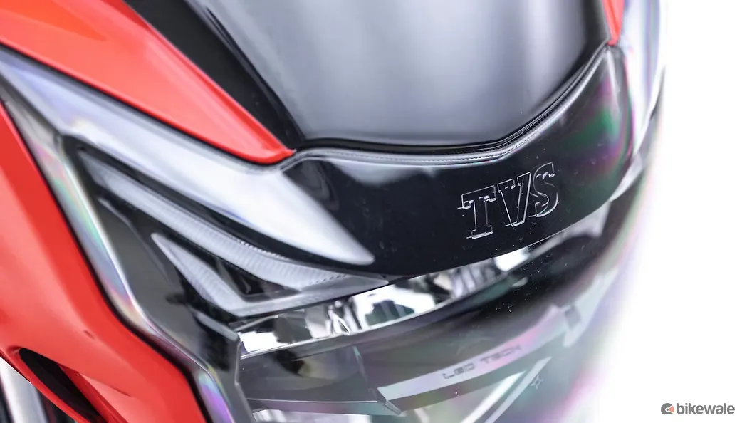 TVS Apache RTR 160 Pillion Footrest Image BikeWale