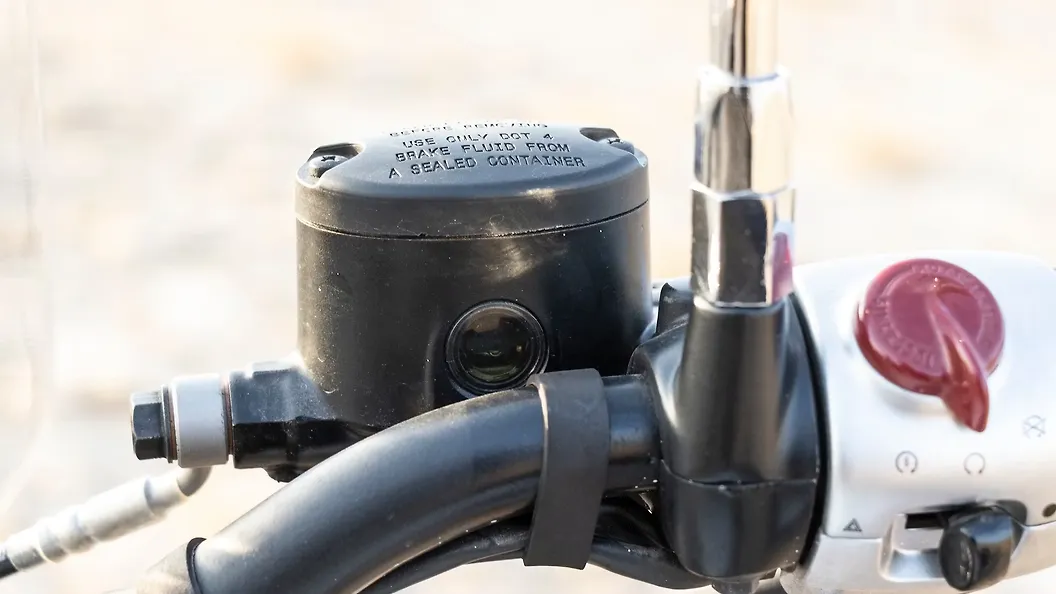 Bouchon De Remplissage D'huile Argenté Pour Royal Enfield Super Meteor 650 - Neuf