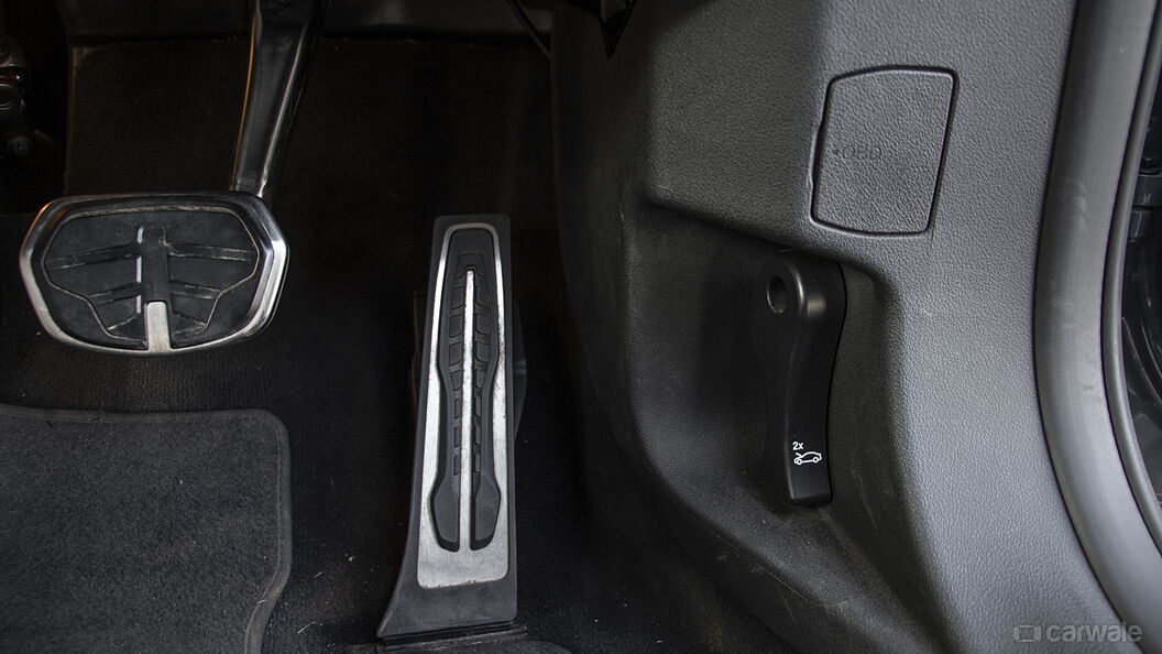 BMW X1 Boot Release Lever/Fuel Lid Release Lever