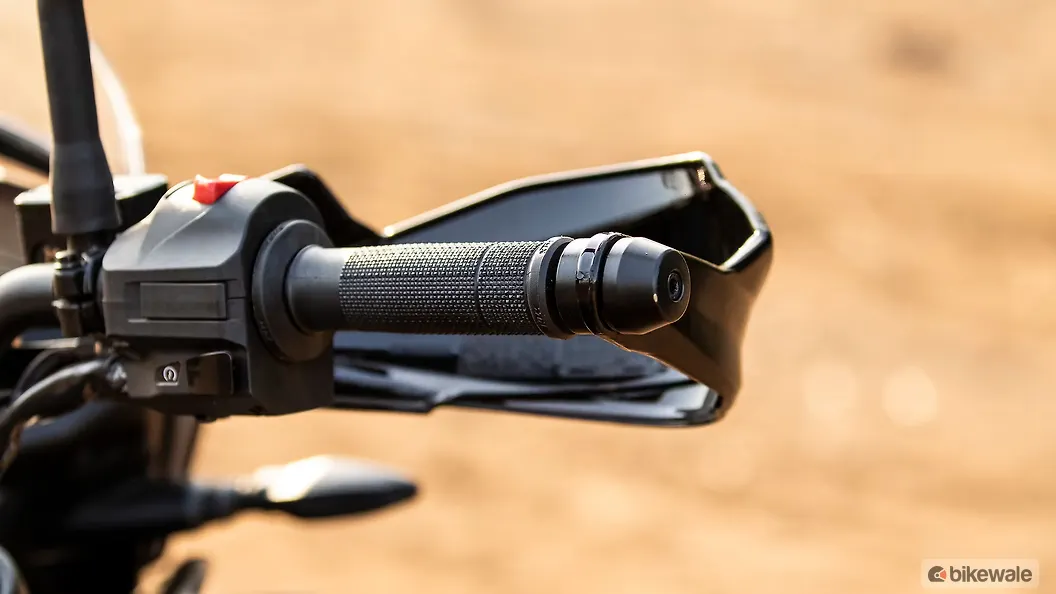 adventure 390 weight