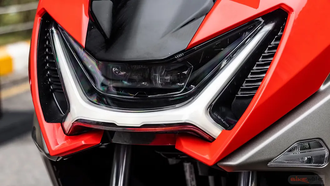 Hero Xoom Head Light Image BikeWale