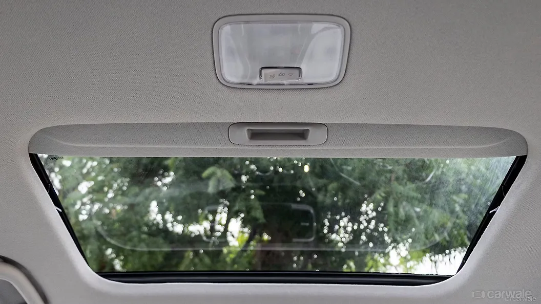 Discontinued Hyundai Venue 2023 Sunroof/Moonroof