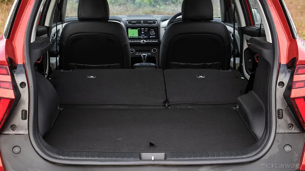 Creta Bootspace Rear Seat Folded Image, Creta Photos in India - CarWale