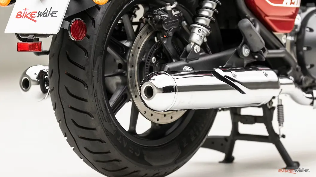 Royal Enfield Super Meteor 650 Exhaust Headers Image – BikeWale