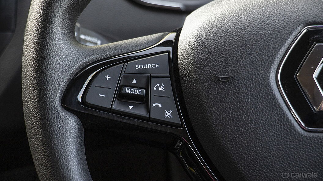 Renault Kiger Left Steering Mounted Controls