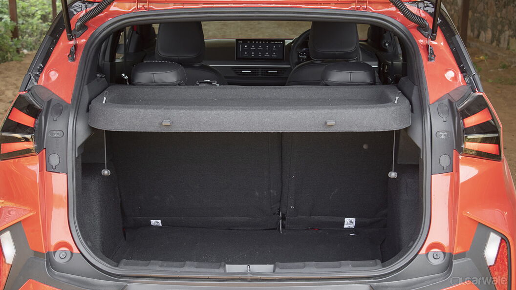 Tata Nexon Bootspace with Parcel Tray/Retractable