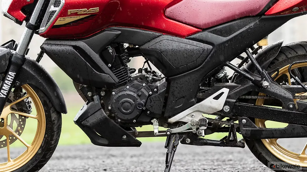 Yamaha FZS FI V4 Oil Cap/Dipstick Image BikeWale