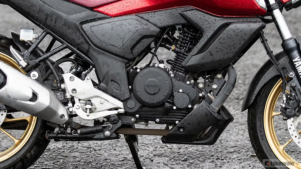 Yamaha FZS FI V4 Oil Cap/Dipstick Image BikeWale