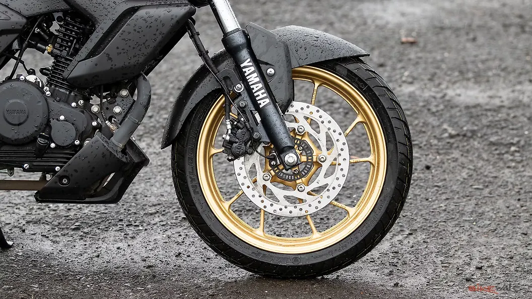 Yamaha FZS Fi V4 Front Suspension Image – BikeWale